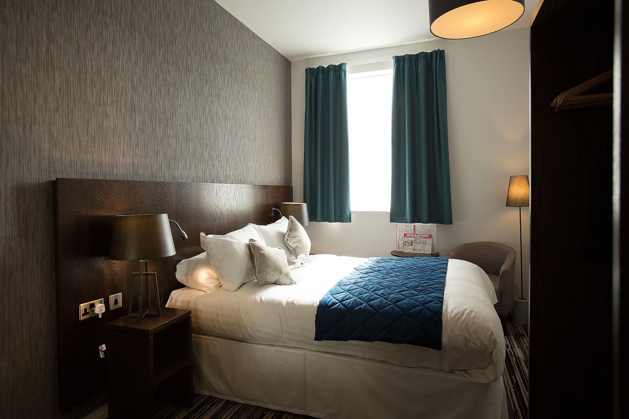 The Furness Railway Wetherspoon Otel Barrow-in-Furness Dış mekan fotoğraf