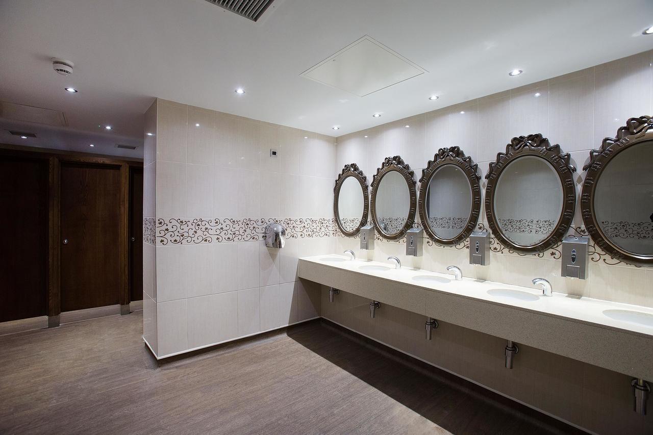 The Furness Railway Wetherspoon Otel Barrow-in-Furness Dış mekan fotoğraf