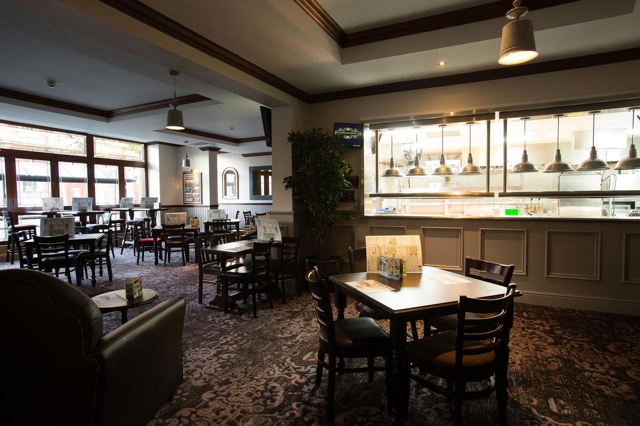 The Furness Railway Wetherspoon Otel Barrow-in-Furness Dış mekan fotoğraf