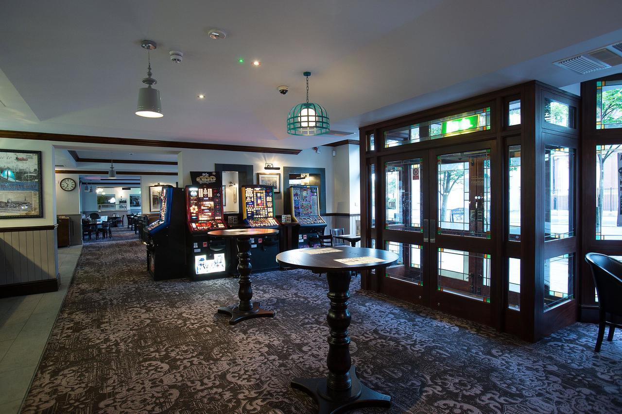 The Furness Railway Wetherspoon Otel Barrow-in-Furness Dış mekan fotoğraf