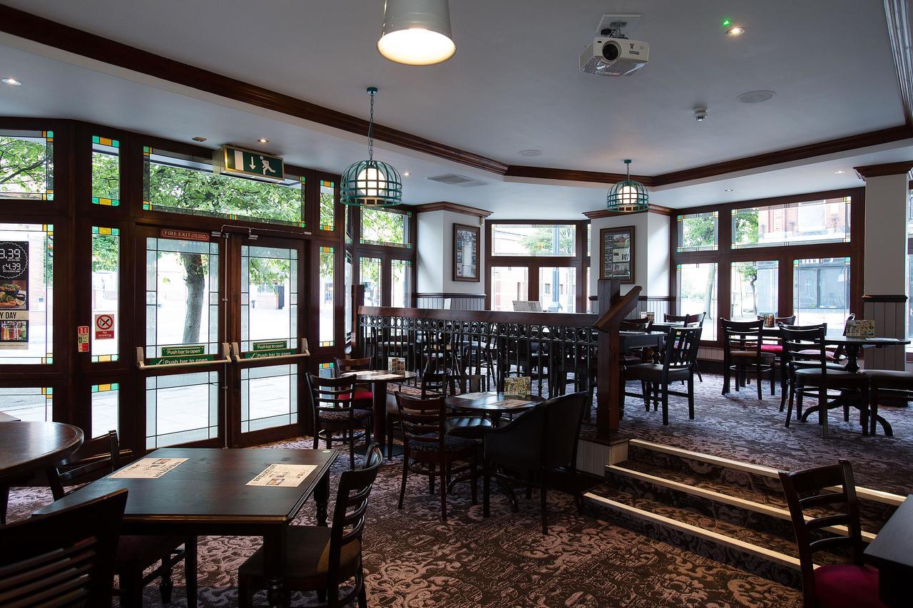 The Furness Railway Wetherspoon Otel Barrow-in-Furness Dış mekan fotoğraf
